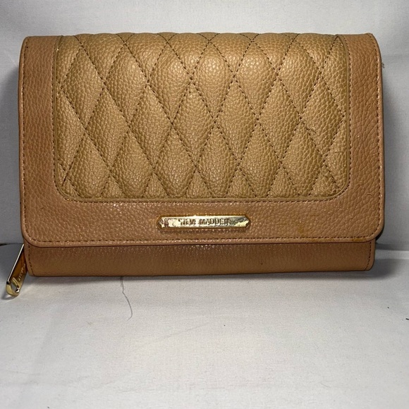 Steve Madden Tan Quilted Women's cross body Bag gold chain strap - Picture 2 of 7